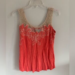 Baraschi Womens Coral Tank Beige Lace Neckline White Floral Embriodery Small